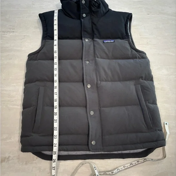 Patagonia Men's Black Puffer Vest
